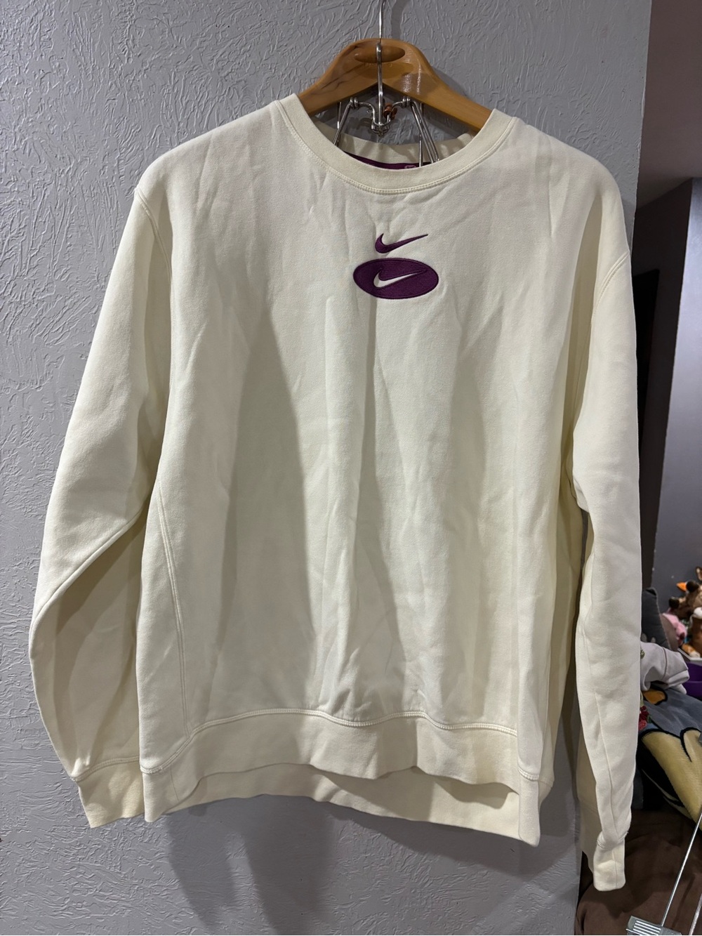 Nike Sportswear Double Swoosh League Fleece Crewneck in Coconut Milk size Large